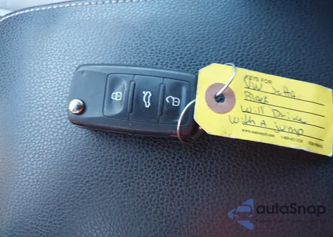 2016 Volkswagen Jetta 1.8T Sport z USA, uszkodzony, nr VIN 3VWD17AJ3GM233020